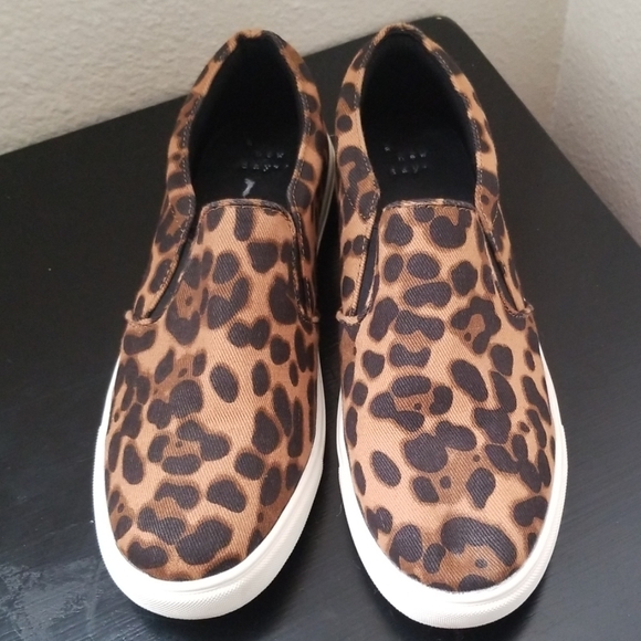 a new day Shoes - A New Day 🐆 slip on sneaker sz 9.5